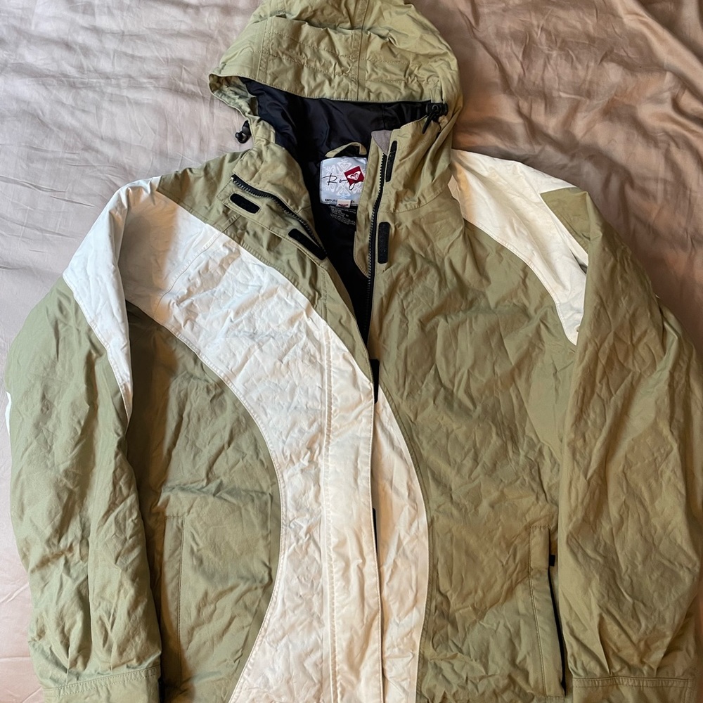 ROXY Women’s Sage Green and Cream White Snowboard Ski Snow Jacket Medium M